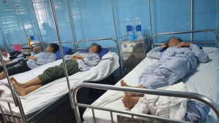 Bắt cóc làm thịt ăn, 3 người bị ngộ độc nguy kịch