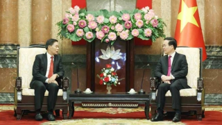 Không ngừng vun đắp quan hệ hữu nghị vĩ đại Việt Nam - Lào