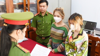 Hùn tiền mua ma túy mang về phòng trọ cùng “bay lắc”