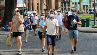 Hà Nội quy định bắt buộc đeo khẩu trang phòng COVID-19 nơi công cộng