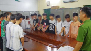 Đăng Facebook tuyển “binh sĩ”, vác phóng lợn đi giải quyết mâu thuẫn