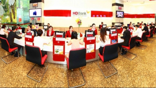 Các ngân hàng đồng thuận tiếp tục giảm lãi suất