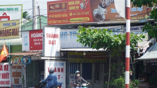 Tràn lan bảng quảng cáo website cá cược trên các tuyến đường ở Cần Thơ