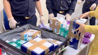 Vụ việc nữ tiếp viên hàng không và những suy diễn của mạng xã hội