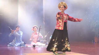 Ca sĩ – giảng viên thanh nhạc học hát dân ca để phát huy nghệ thuật truyền thống