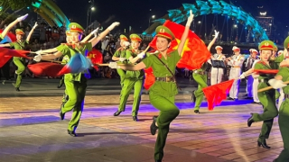 Ấn tượng màn biểu diễn của Đoàn Nghi lễ CAND tại thành phố bên sông Hàn