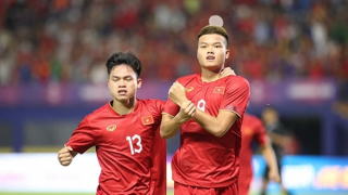 Toát mồ hôi vượt qua Lào, U22 Việt Nam cân bằng điểm số với U22 Thái Lan