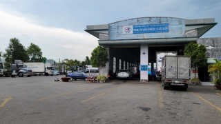 Nhiều trung tâm đăng kiểm tăng ca kiểm định trong kỳ nghỉ lễ