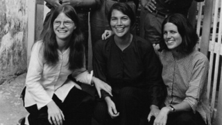 Bức ảnh độc đáo về những người Mỹ ở lại Sài Gòn sau ngày 30/4/1975