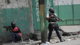 Quốc đảo Caribe trước bờ vực nội chiến