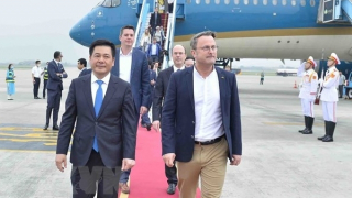 Thủ tướng Đại Công quốc Luxembourg bắt đầu thăm chính thức Việt Nam
