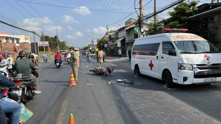 Xe chuyển bệnh từ thiện va chạm với xe mô tô, 1 người tử vong