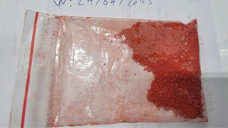 Mua bột màu về chế biến món nem rán, hai mẹ con bị ngộ độc