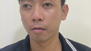 Lái xe ôm lừa đảo chiếm đoạt điện thoại của nhiều khách thuê xe