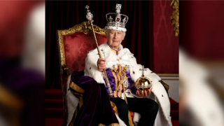 Công bố bức ảnh chân dung đăng quang chính thức của Vua Charles III