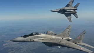 Ukraine nhận bàn giao 10 tiêm kích uy lực trước giờ phản công