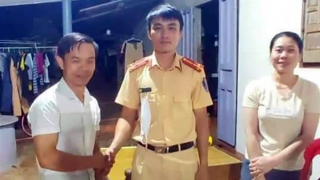 Thượng úy CSGT dũng cảm cứu các em nhỏ bị đuối nước