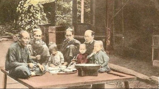 Cù gù, gật gù, bầu bù