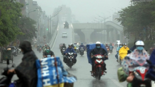 Hà Nội thời tiết mát mẻ, miền Trung đến Nam bộ mưa to