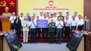 Huy động hơn 280 tỷ đồng xây nhà đại đoàn kết tặng người nghèo