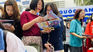 Huy động các nguồn lực để không làm giảm cơ hội vào đại học khi học phí tăng