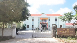 Sau phản ánh của Báo CAND, một Phó Bí thư Đảng ủy, Chủ tịch UBND xã ở Phú Yên bị kỷ luật