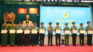 Thanh niên CAND tích cực học tập, thực hiện Sáu điều Bác Hồ dạy