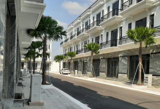 Kiểm tra vụ 42 căn nhà phố “mọc” trái phép ở Vĩnh Long