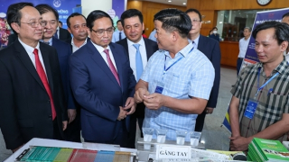 Thủ tướng kêu gọi đẩy mạnh đầu tư toàn diện cho phát triển khoa học công nghệ