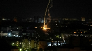 Kiev tiếp tục bị tập kích, Ukraine lại thông báo hạ 100% tên lửa Nga