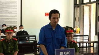 Phạm tội giết người khi về nhà vợ cũ