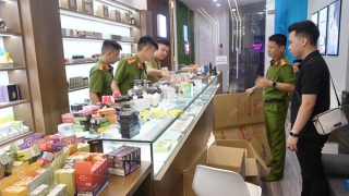 Thuốc lá điện tử đang là vấn nạn học đường