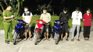 Củng cố hồ sơ xử lý nhóm đối tượng lái xe đánh võng, live stream câu view bán hàng