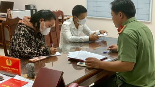 Xử phạt 2 đối tượng chuyển cuộc gọi đòi nợ đến đường dây nóng của Bộ Công an