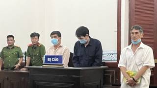 Lãnh 20 năm tù vì bênh em trai, đâm chết bạn nhậu