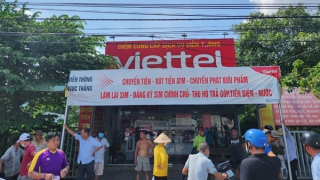 Hai đối tượng đi ô tô đến điểm cung cấp dịch vụ viễn thông cướp 100 triệu đồng