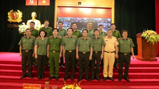 Nâng cao chất lượng đội ngũ pháp chế, đẩy mạnh tuyên truyền pháp luật trên truyền thông