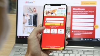 Khác biệt bởi số hóa tại HDBank qua mùa cao điểm