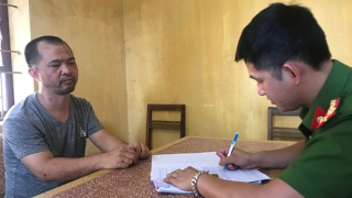 Khởi tố đối tượng chống người thi hành công vụ