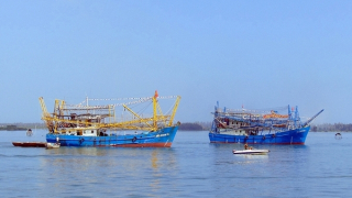 Ngư dân đoàn kết, chung sức chống khai thác IUU