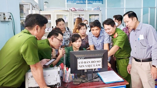 Công an Bạc Liêu nỗ lực sớm về đích trong kích hoạt tài khoản định danh điện tử