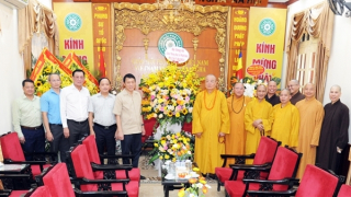 Thứ trưởng Lương Tam Quang chúc mừng Giáo hội Phật giáo Việt Nam