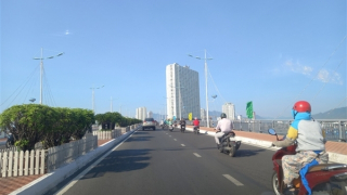 Ôtô tông chết nữ công nhân môi trường rồi bỏ trốn