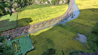 Hút khách quốc tế, du lịch Việt Nam sẽ thoát cảnh “đi trước, về sau”?