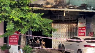 Cháy nhà 2 người tử vong, Cảnh sát cứu được cụ bà 102 tuổi