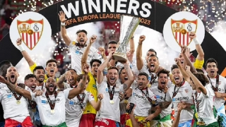 Trận chung kết Europa League căng thẳng của  "người đặc biệt"