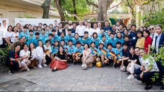 Tuyển nữ Việt Nam giao lưu cùng Đại sứ quán Đức tại Hà Nội