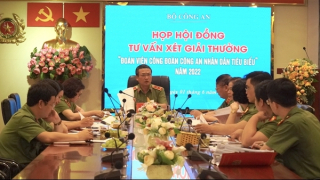 Họp xét Giải thưởng “Đoàn viên Công đoàn CAND tiêu biểu”