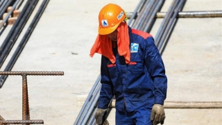 Nắng nóng gay gắt, gia tăng sốc nhiệt và đột quỵ