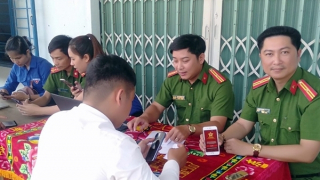 Gấp rút hoàn thành cấp căn cước và tài khoản định danh điện tử